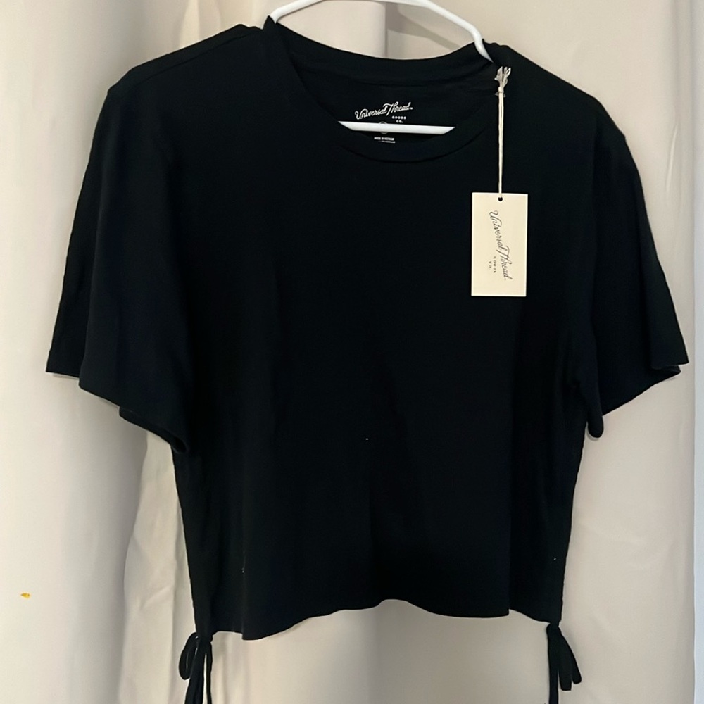 Universal thread black crop top NWTs